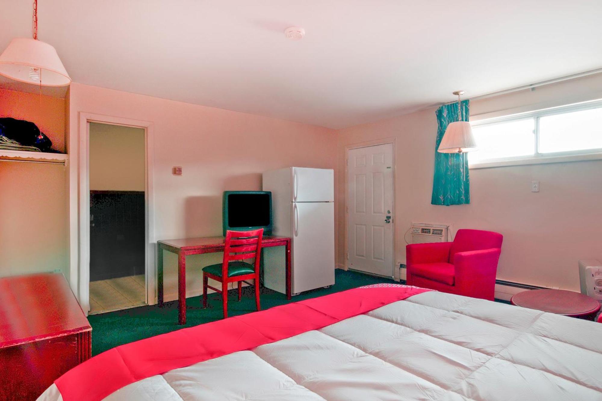 Oyo Hotel Dalton Pa I-81 Craig Bagian luar foto